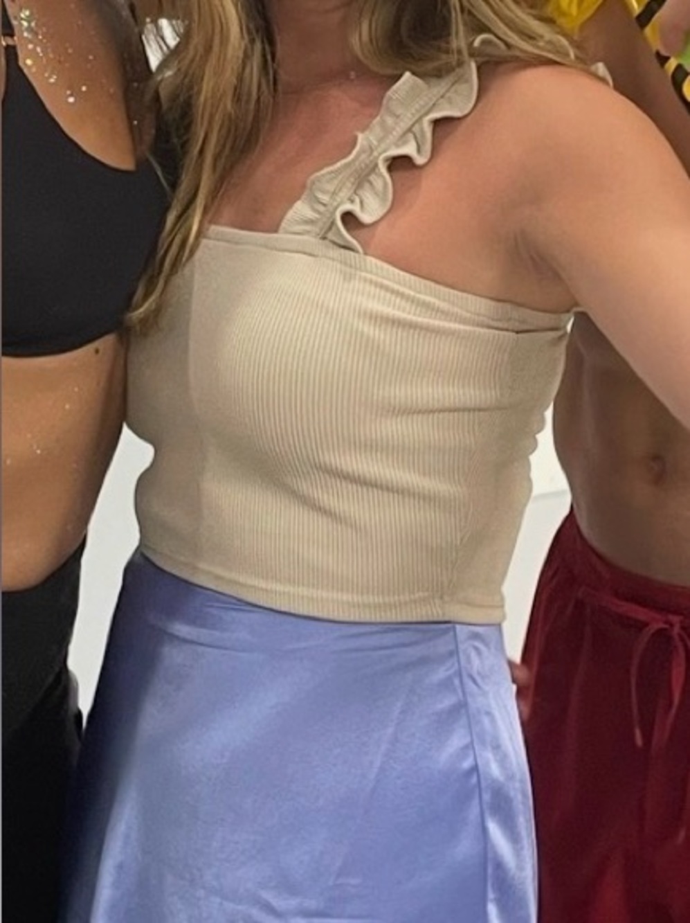 Zara beige crop top